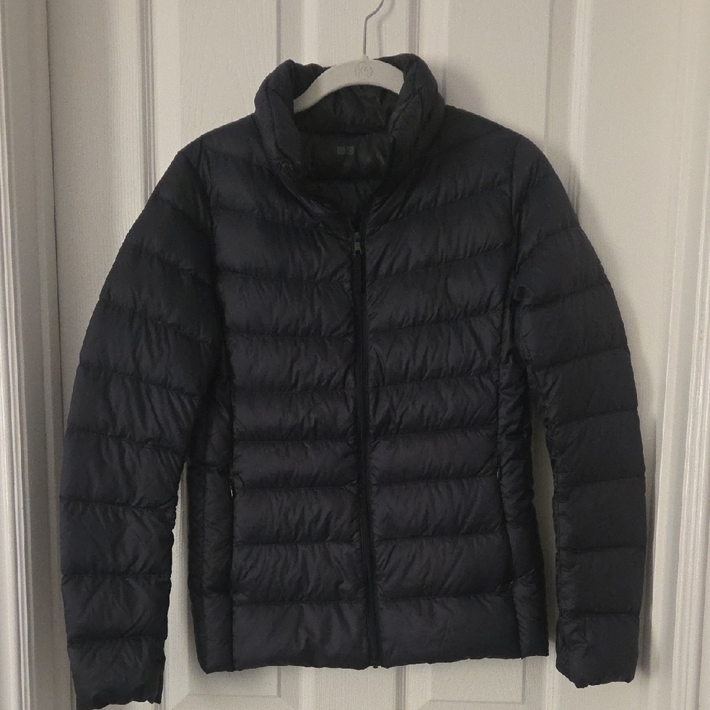 Uniqlo Dark Navy Packable Puffer Jacket With Storage Bag. Size S.